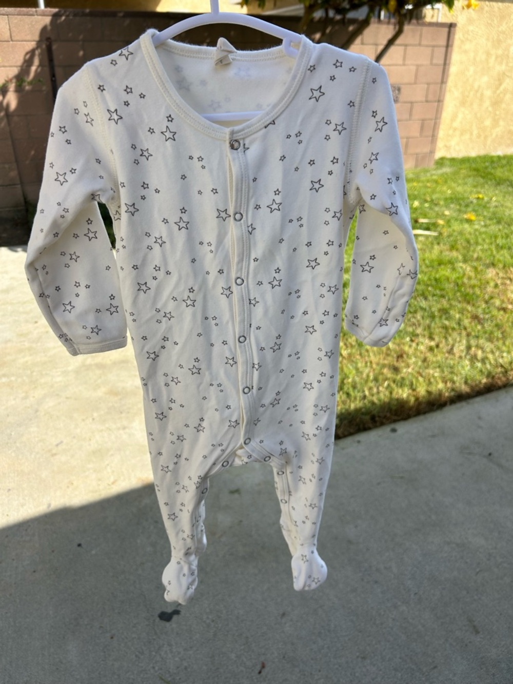 Quincy Mae White Star-Print Footed One-Piece